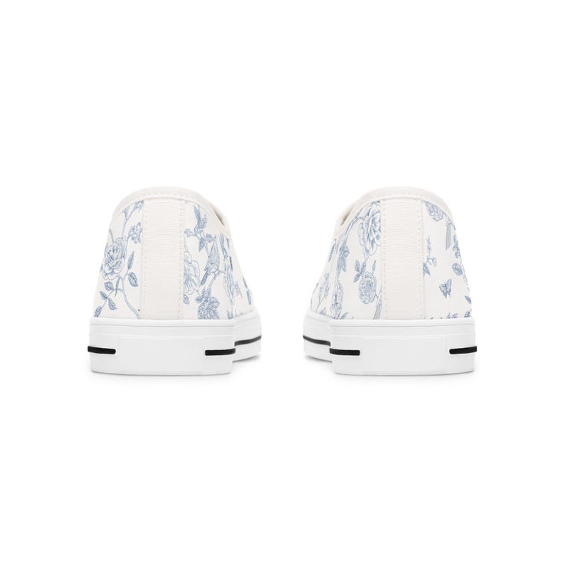 Colorful Women's Low Top Sneaker Blue Toile Floral Travel Sneakers