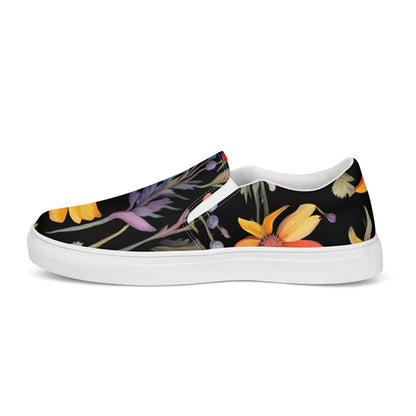 Cottagecore Print Dark Background Women’s Slip-on Canvas Shoes