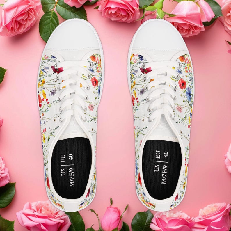 Colorful Women's Low Top Sneaker Wildflower Floral Sneakers