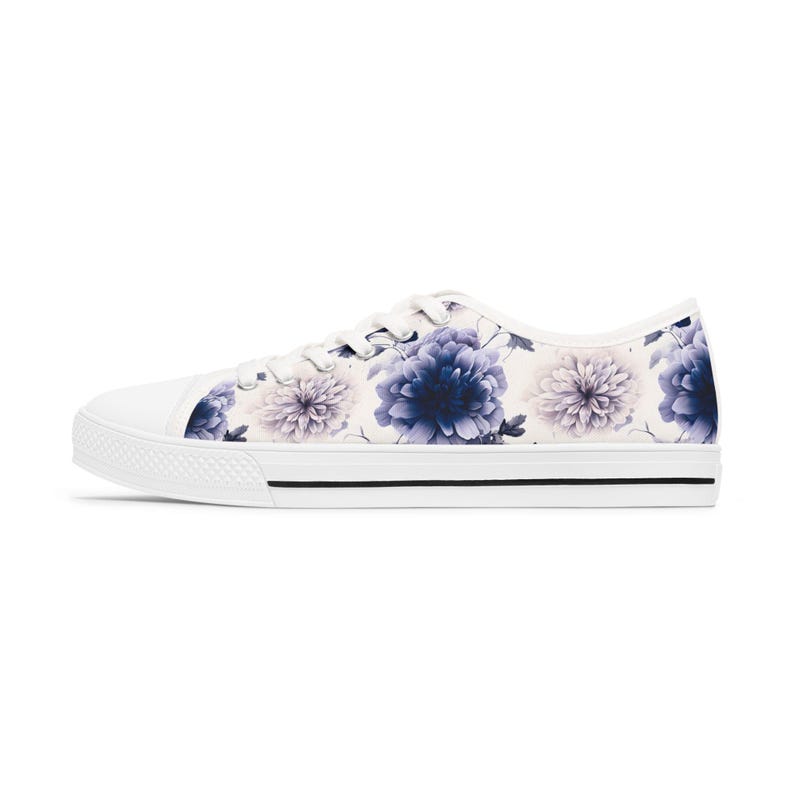 Colorful Women's Low Top Sneaker Floral Travel Sneakers
